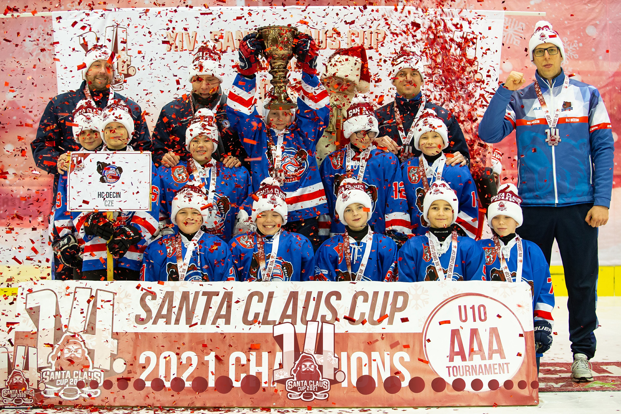 Český HC Decín vyhral Santa Claus Cup ako neporazený!